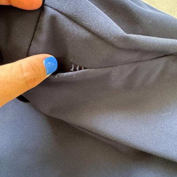 Van Heusen Navy Blue Pants Size 6 – Flawed - Picture 7 of 10